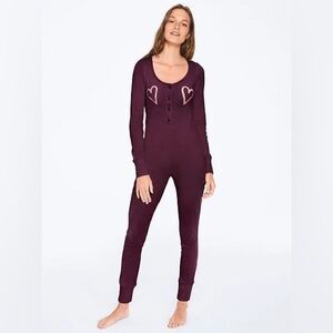Victoria's Secret Pink One Piece Pajamas Sleep Lounge Sleepwear  Maroon XS